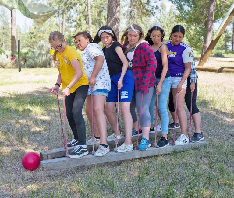girls-on-wiideb-skis